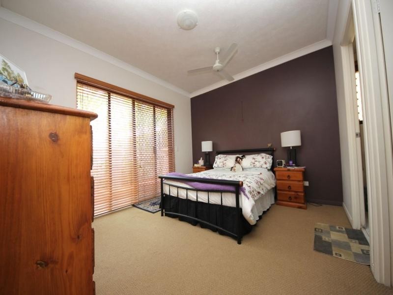 12 St Kilda Avenue, Broadbeach QLD 4218