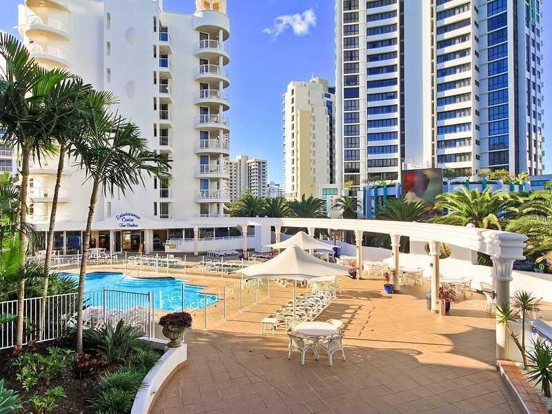 24 Queensland Ave, Broadbeach QLD 4218