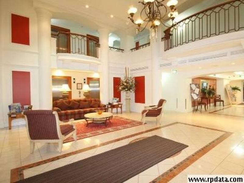 412/9 Beach Parade, Broadbeach QLD 4218