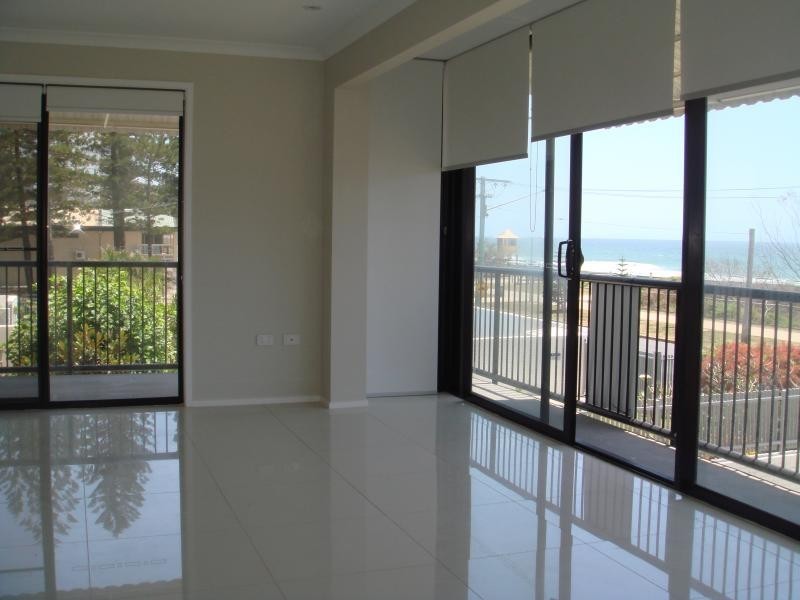 1/31 Broadbeach Boulevade, Broadbeach QLD 4218