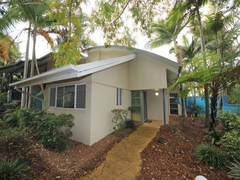 49/10 Alexandra Avenue, Broadbeach QLD 4218