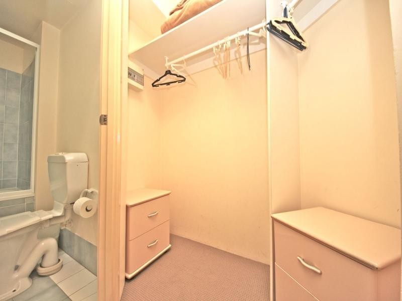 84/10-16 Alexandra Avenue, Broadbeach QLD 4218