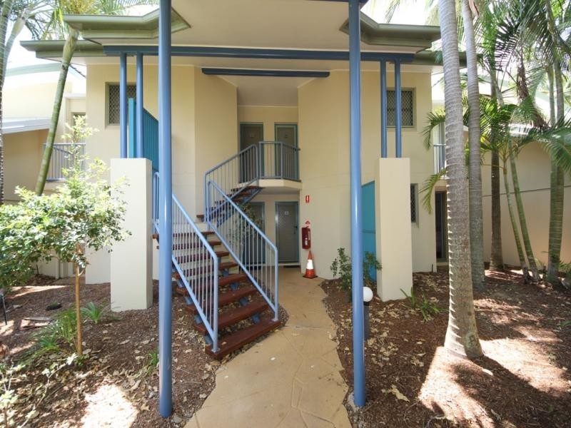 84/10-16 Alexandra Avenue, Broadbeach QLD 4218