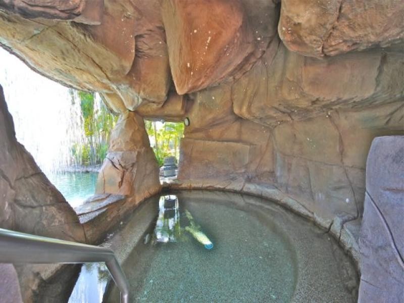 84/10-16 Alexandra Avenue, Broadbeach QLD 4218