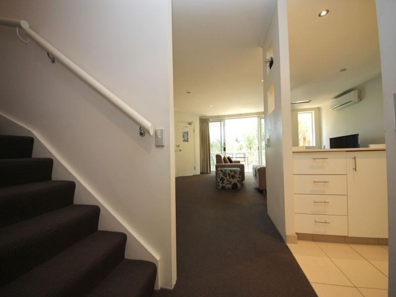 10-16 Alexandra Avenue, Broadbeach QLD 4218