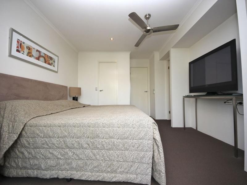 10-16 Alexandra Avenue, Broadbeach QLD 4218