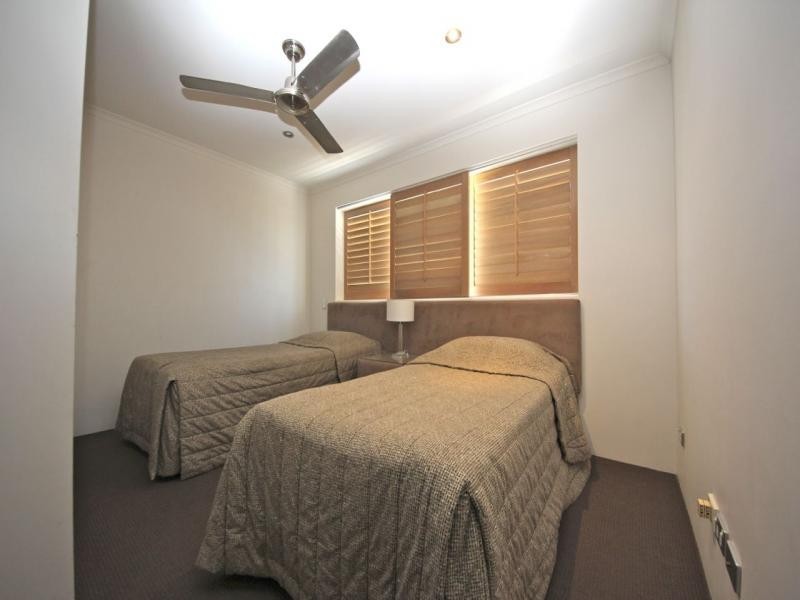 10-16 Alexandra Avenue, Broadbeach QLD 4218