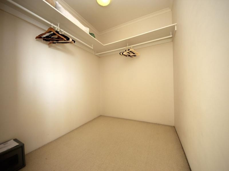 81/10-16 Alexandra Avenue, Broadbeach QLD 4218