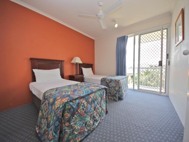 165/10 Alexandra Avenue, Broadbeach QLD 4218