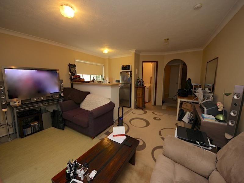 9/17 Frederick, Surfers Paradise QLD 4217