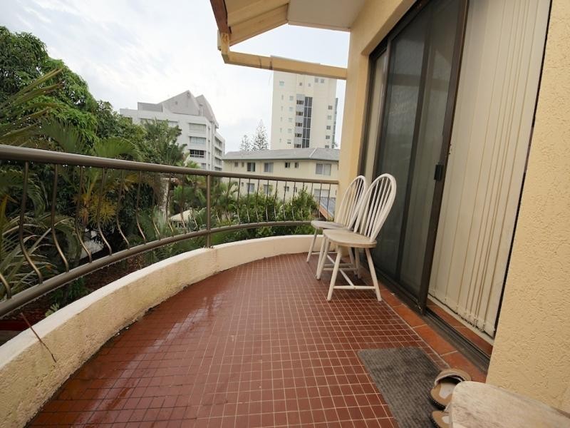 9/17 Frederick, Surfers Paradise QLD 4217