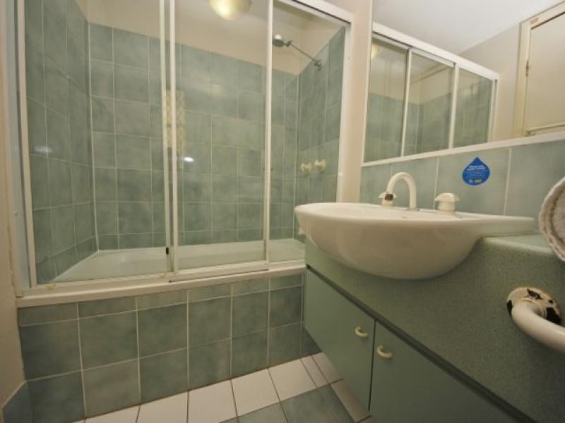 153/10 Alexandra Avenue, Broadbeach QLD 4218