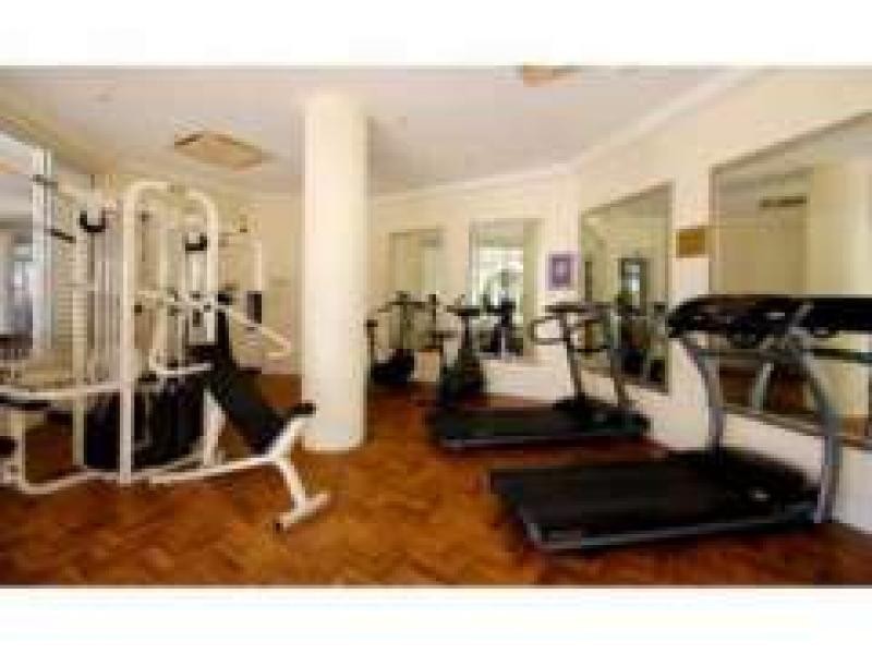 1096/2633 Gold Coast Highway, Broadbeach QLD 4218