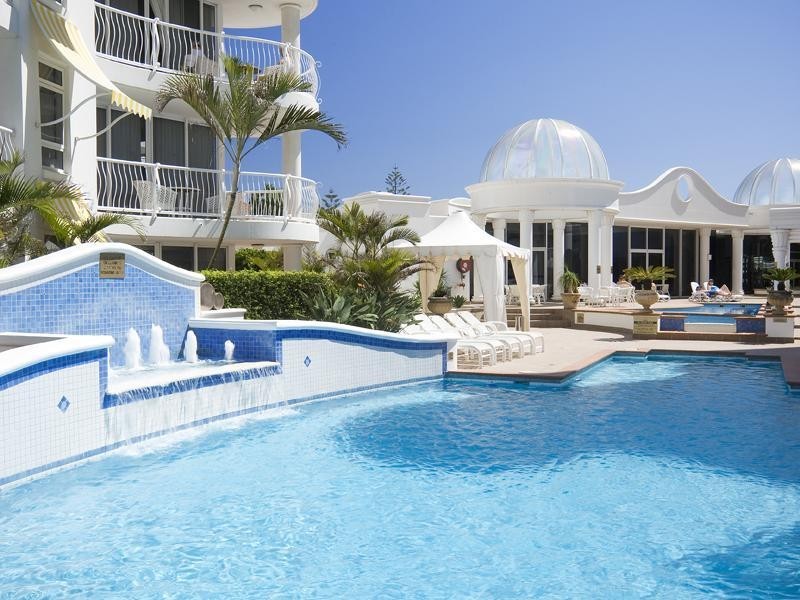 90 Surf Parade, Broadbeach QLD 4218