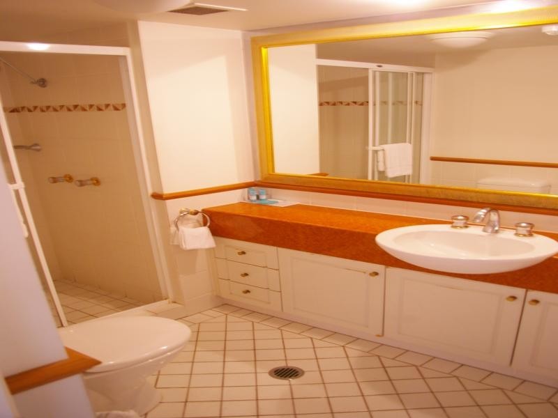 1510/90 Surf Parade, Broadbeach QLD 4218