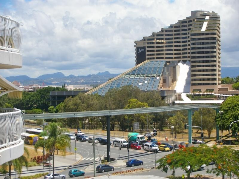 1510/90 Surf Parade, Broadbeach QLD 4218