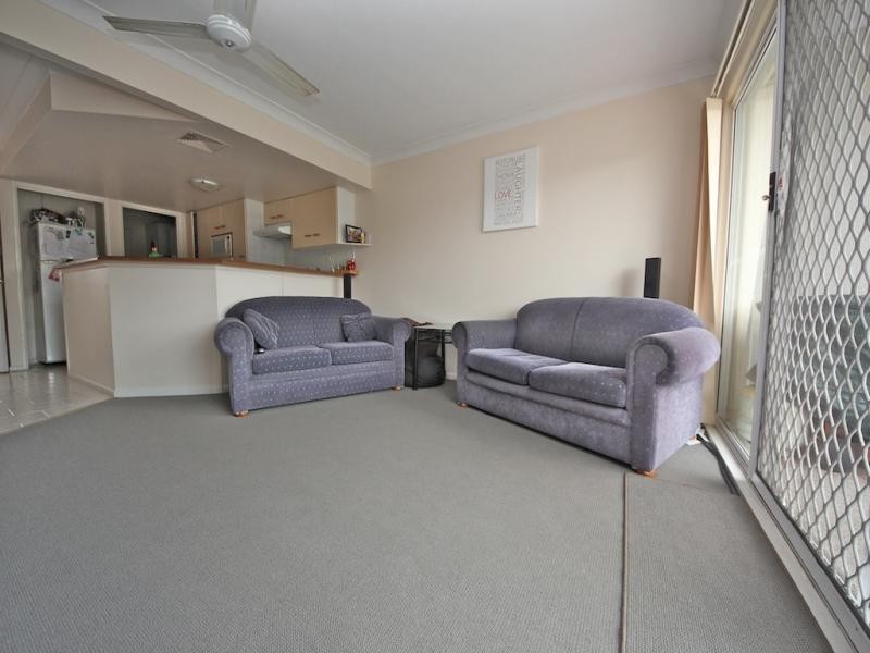 101/300 Cottesloe Drive, Mermaid Waters QLD 4218