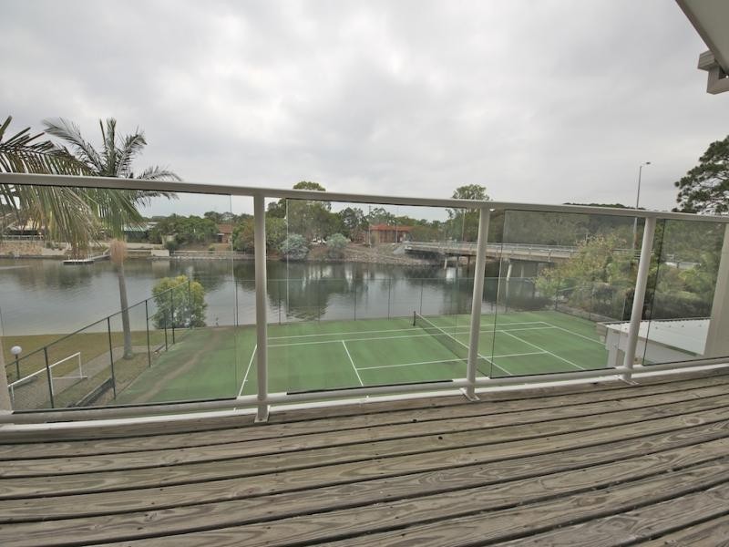 101/300 Cottesloe Drive, Mermaid Waters QLD 4218