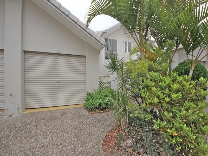 101/300 Cottesloe Drive, Mermaid Waters QLD 4218