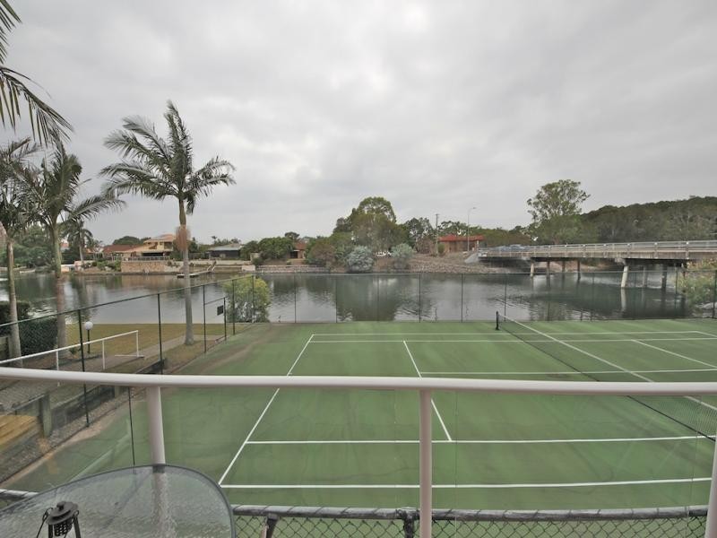 101/300 Cottesloe Drive, Mermaid Waters QLD 4218