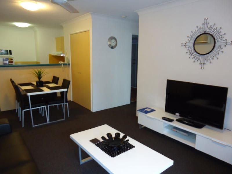 24/20-26 Anne st, Broadbeach QLD 4218