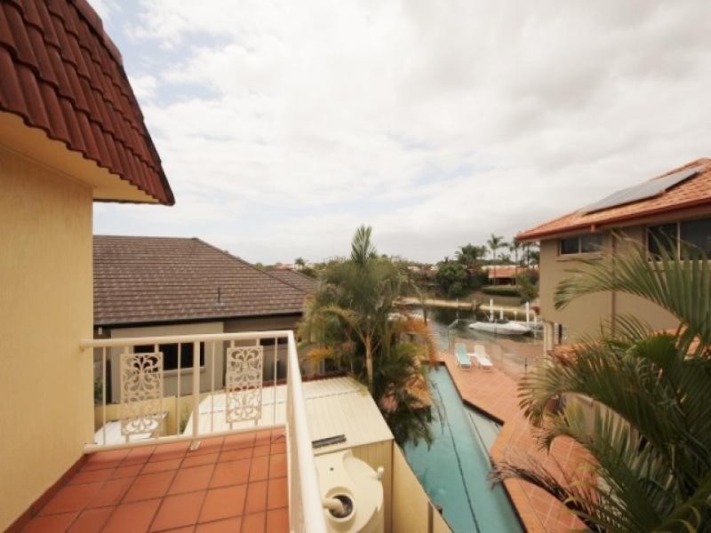 364 Rio Vista Boulevard, Mermaid Waters QLD 4218