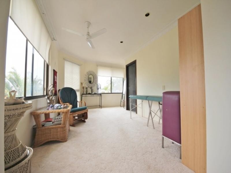 364 Rio Vista Boulevard, Mermaid Waters QLD 4218