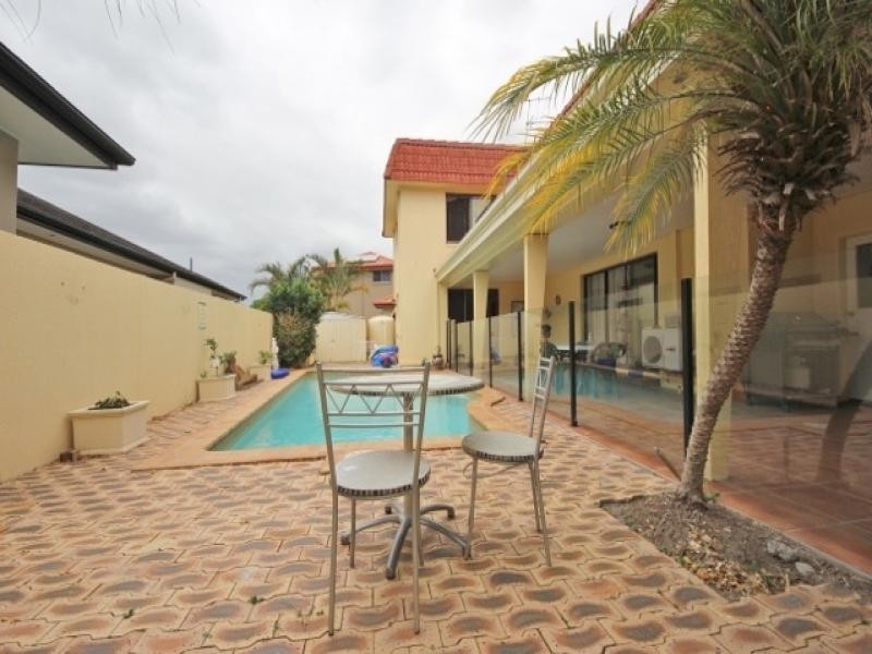 364 Rio Vista Boulevard, Mermaid Waters QLD 4218