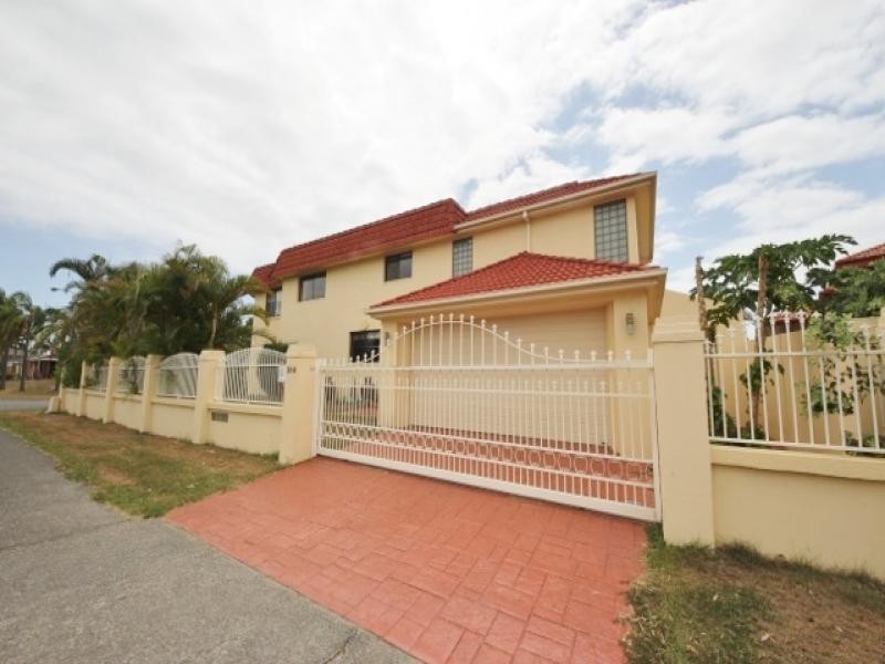 364 Rio Vista Boulevard, Mermaid Waters QLD 4218