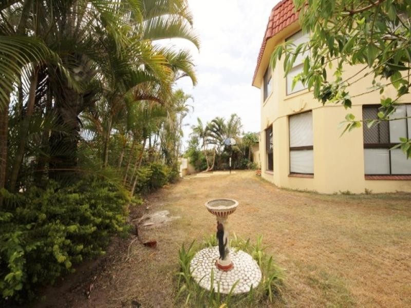 364 Rio Vista Boulevard, Mermaid Waters QLD 4218