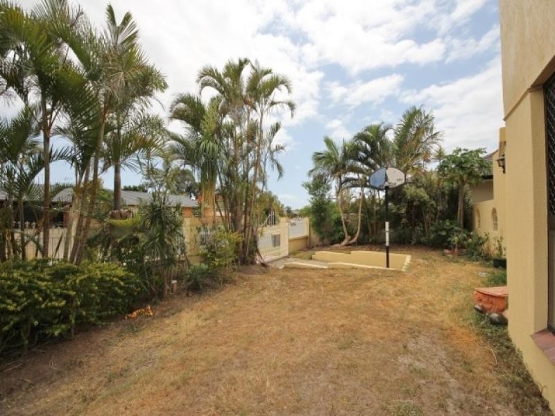 364 Rio Vista Boulevard, Mermaid Waters QLD 4218