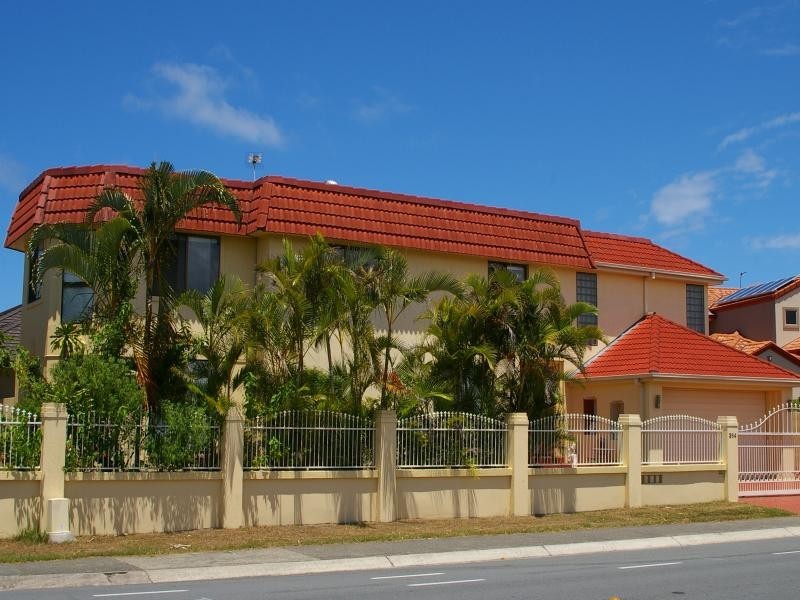 364 Rio Vista Boulevard, Mermaid Waters QLD 4218