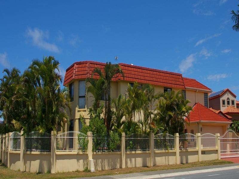 364 Rio Vista Boulevard, Mermaid Waters QLD 4218