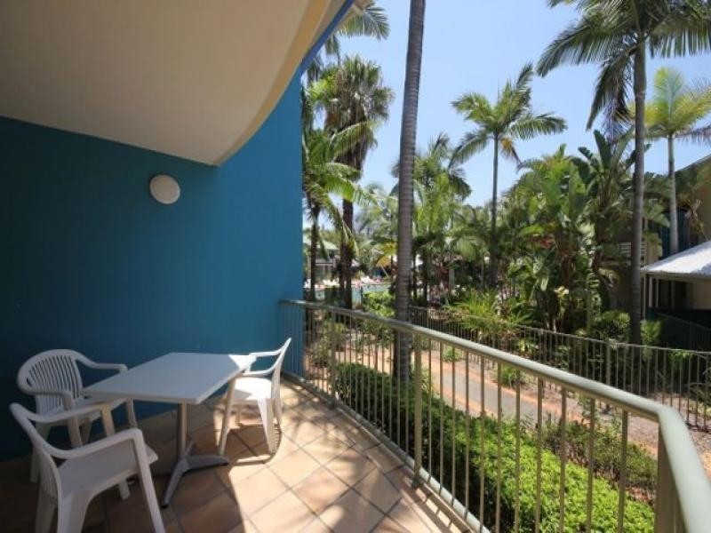 124/10 Alexandra Avenue, Broadbeach QLD 4218