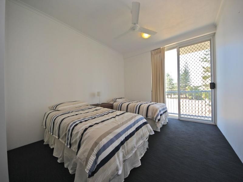 10-16 Alexandra Avenue, Broadbeach QLD 4218