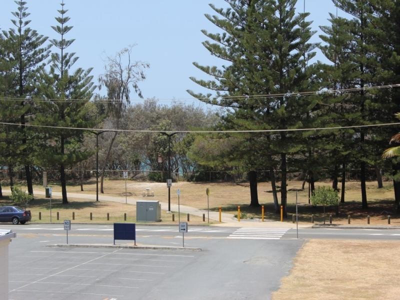 10-16 Alexandra Avenue, Broadbeach QLD 4218