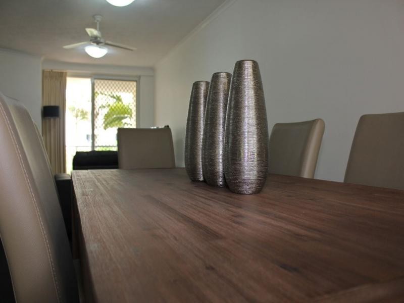 10-16 Alexandra Avenue, Broadbeach QLD 4218