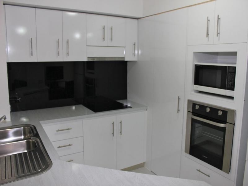 10-16 Alexandra Avenue, Broadbeach QLD 4218