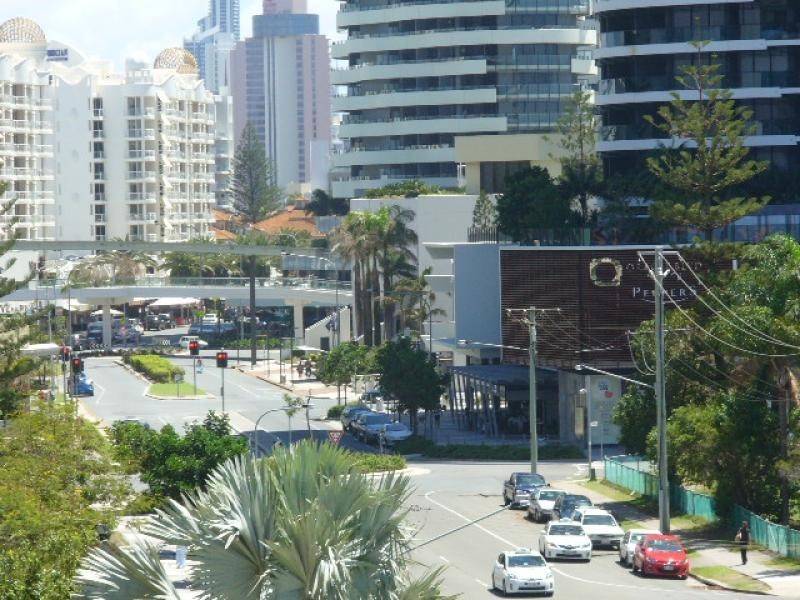 509/40 Surf Parade, Broadbeach QLD 4218