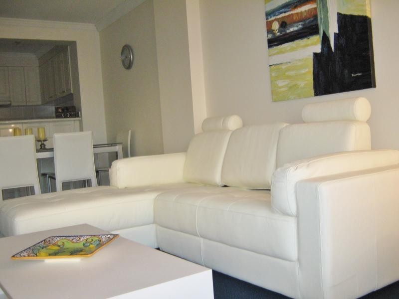90 Surf Parade, Broadbeach QLD 4218