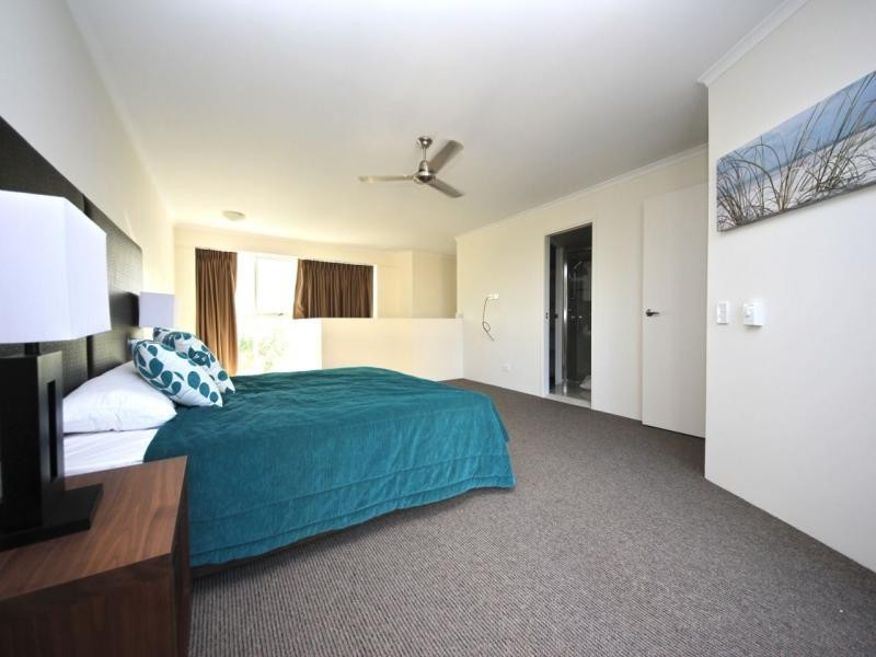 30/10-16 Alexandra Avenue, Broadbeach QLD 4218