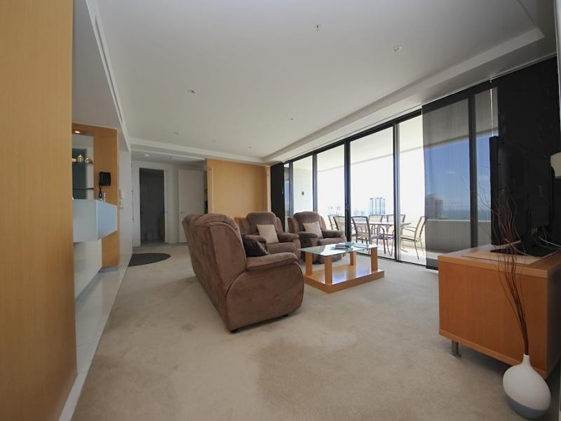 Aria/17 Albert Avenue, Broadbeach QLD 4218