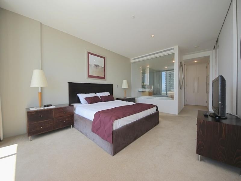 Aria/17 Albert Avenue, Broadbeach QLD 4218