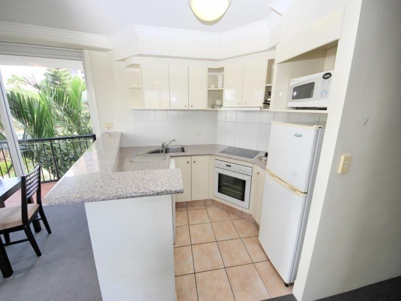 316/9 Beach Parade, Broadbeach QLD 4218