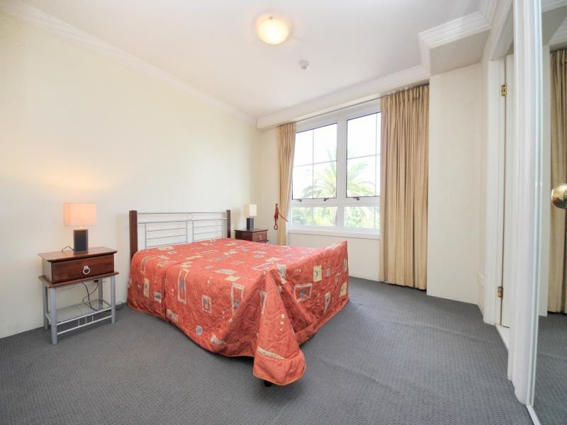 316/9 Beach Parade, Broadbeach QLD 4218