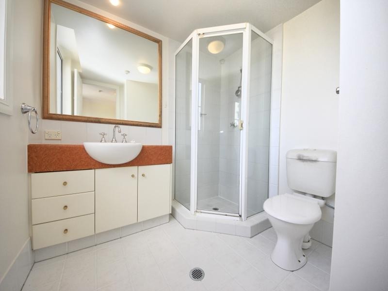 316/9 Beach Parade, Broadbeach QLD 4218