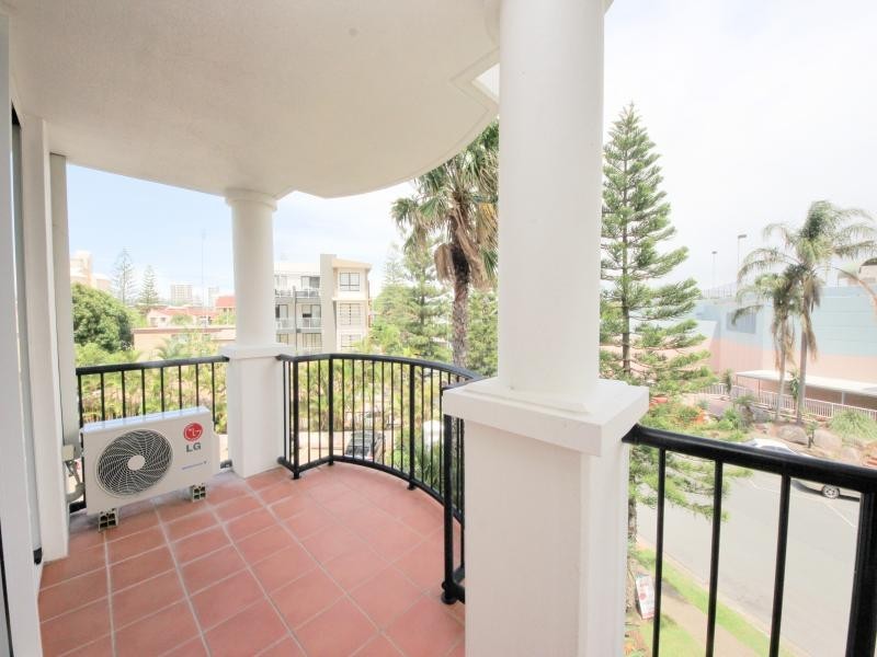 316/9 Beach Parade, Broadbeach QLD 4218