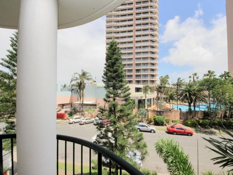 316/9 Beach Parade, Broadbeach QLD 4218