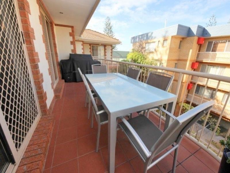 9 Montana Road, Mermaid Beach QLD 4218