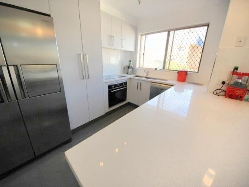 9 Montana Road, Mermaid Beach QLD 4218